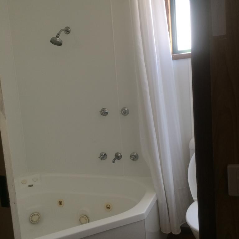 فندق Wagga Wagga Beach Caravan Park الغرفة الصورة