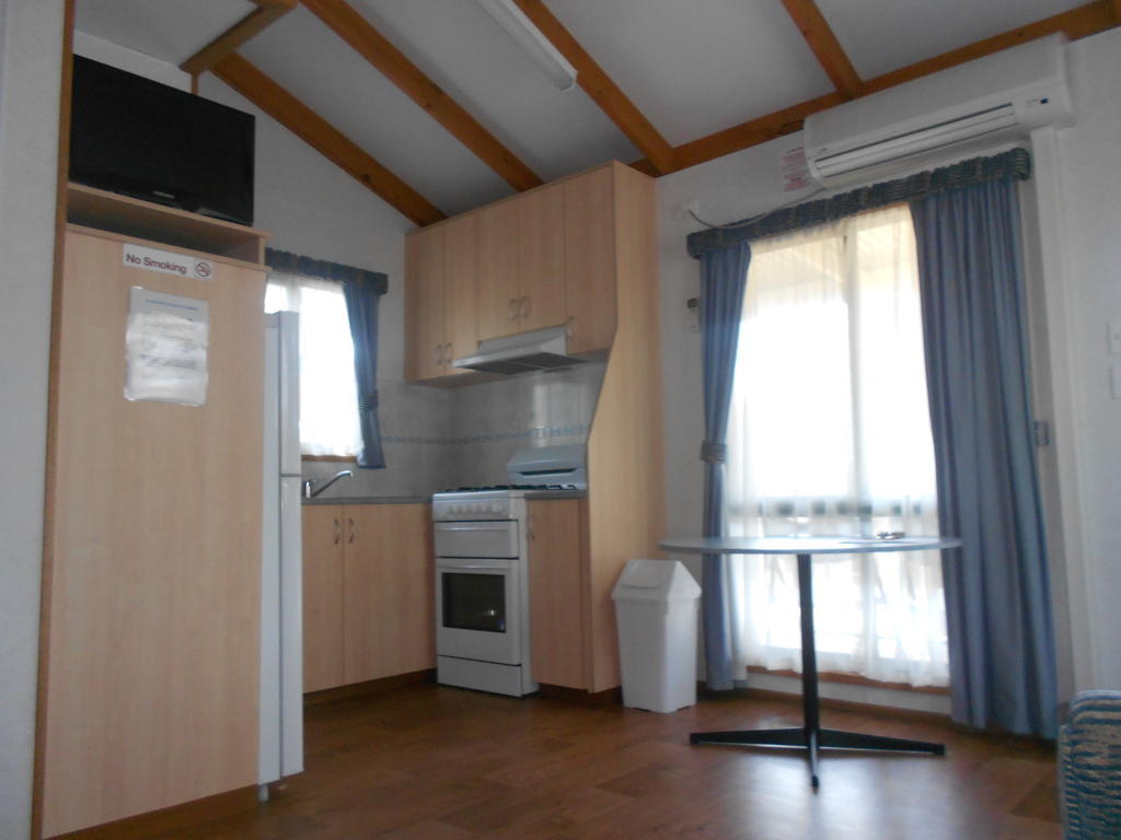 فندق Wagga Wagga Beach Caravan Park الغرفة الصورة