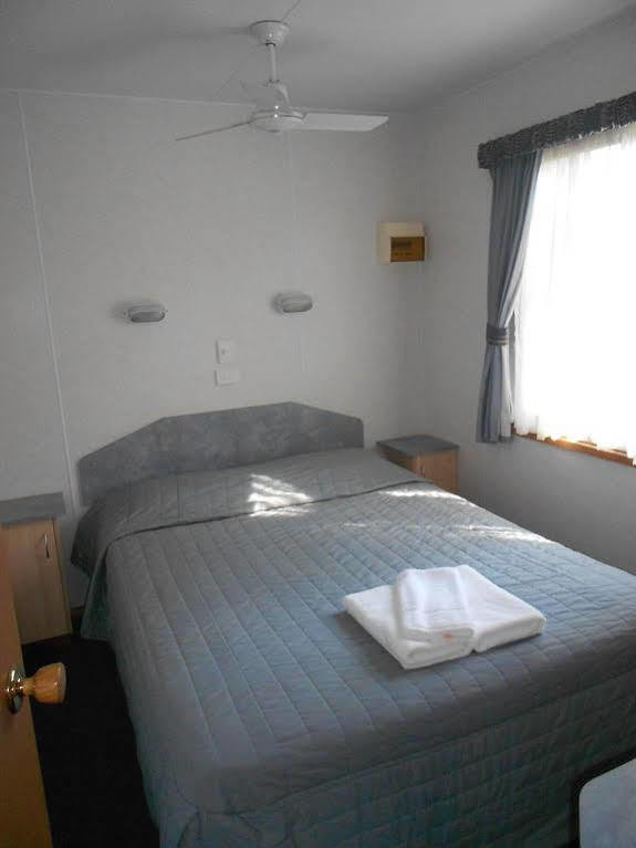 فندق Wagga Wagga Beach Caravan Park المظهر الخارجي الصورة